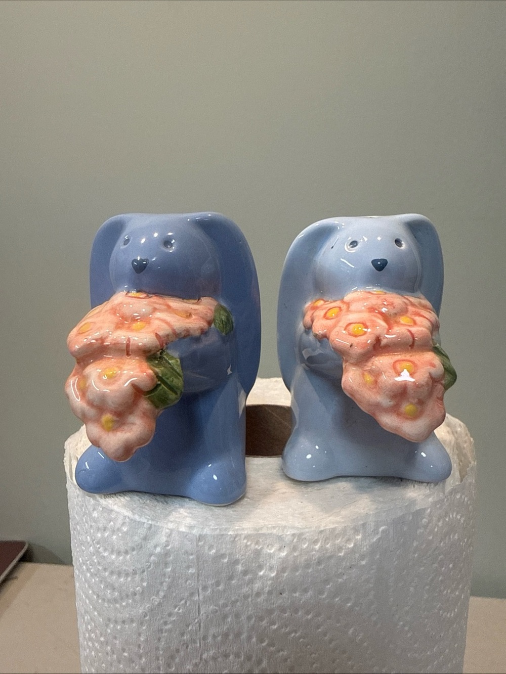 Vintage Blue Bunny Holding Bouquet Salt & Pepper Shakers